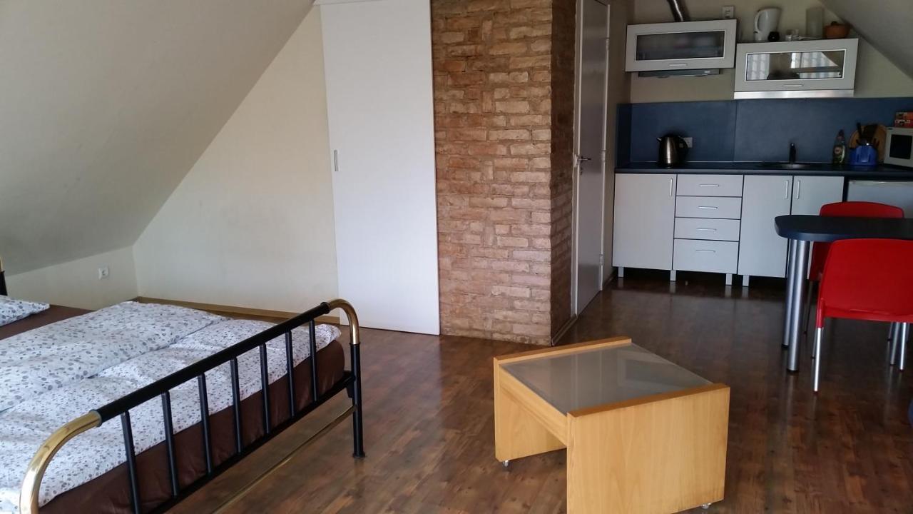 The Jolly Man 2 Apartment Vilnius Bagian luar foto